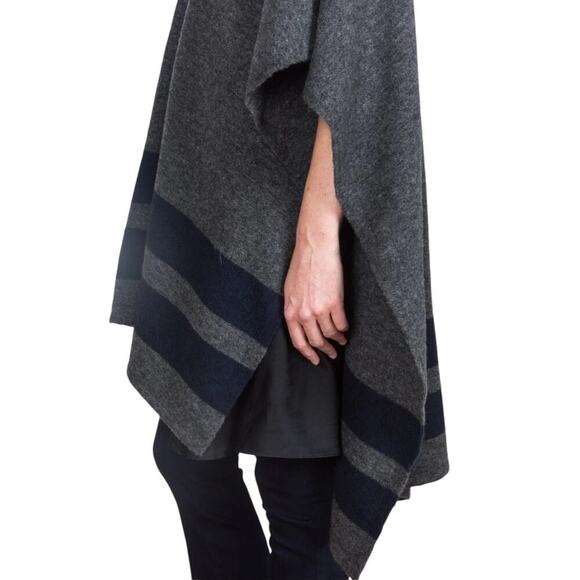 Jenni Kayne Stripe Poncho In Charcoal Navy One Size Italian Wool Yak Blend - Picture 5 of 12